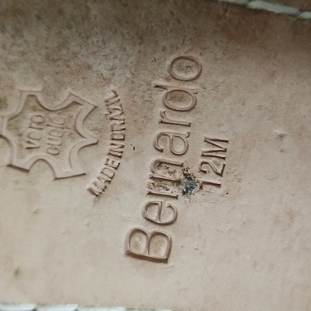 BERNARDO SANDALS - Picture 7 of 8